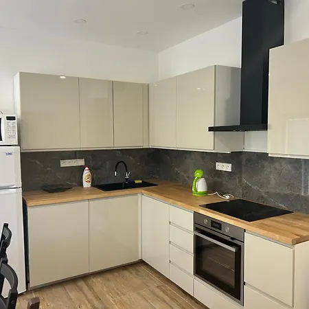 Stromoradni 17 Ii Apartmán Břeclav